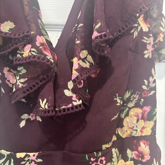 Like new! ASOS Curve draped midi dress, chiffon, maroon w/floral design, Size 14 - Picture 6 of 7